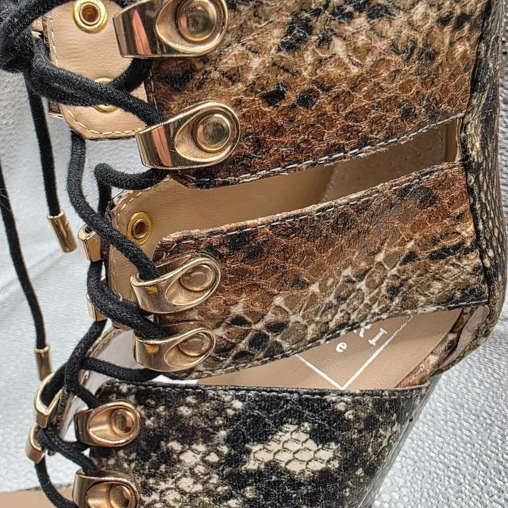 KAARI blue Arianna Snake Skin Ankle Sandals Women 7.5 M 3